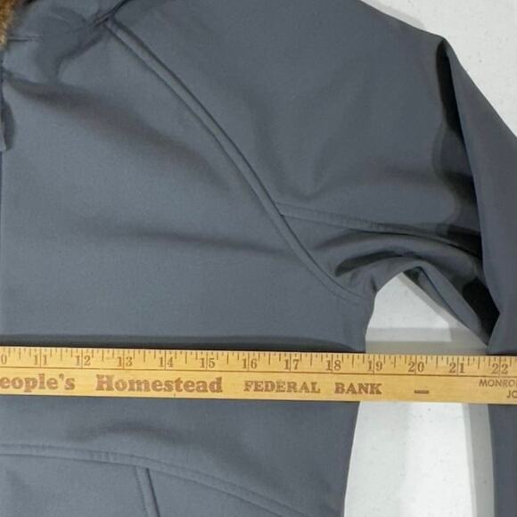 Marmot Womens Jacket Size Medium Gray Fleece Inside Faux Fur Hoodie Zip - Picture 8 of 8